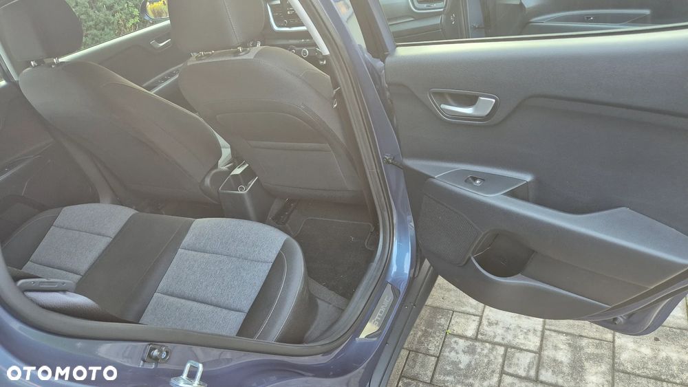 Kia Stonic - 16