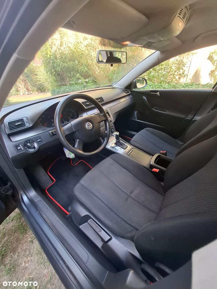 Volkswagen Passat 2.0 TDI DPF Trendline DSG - 5