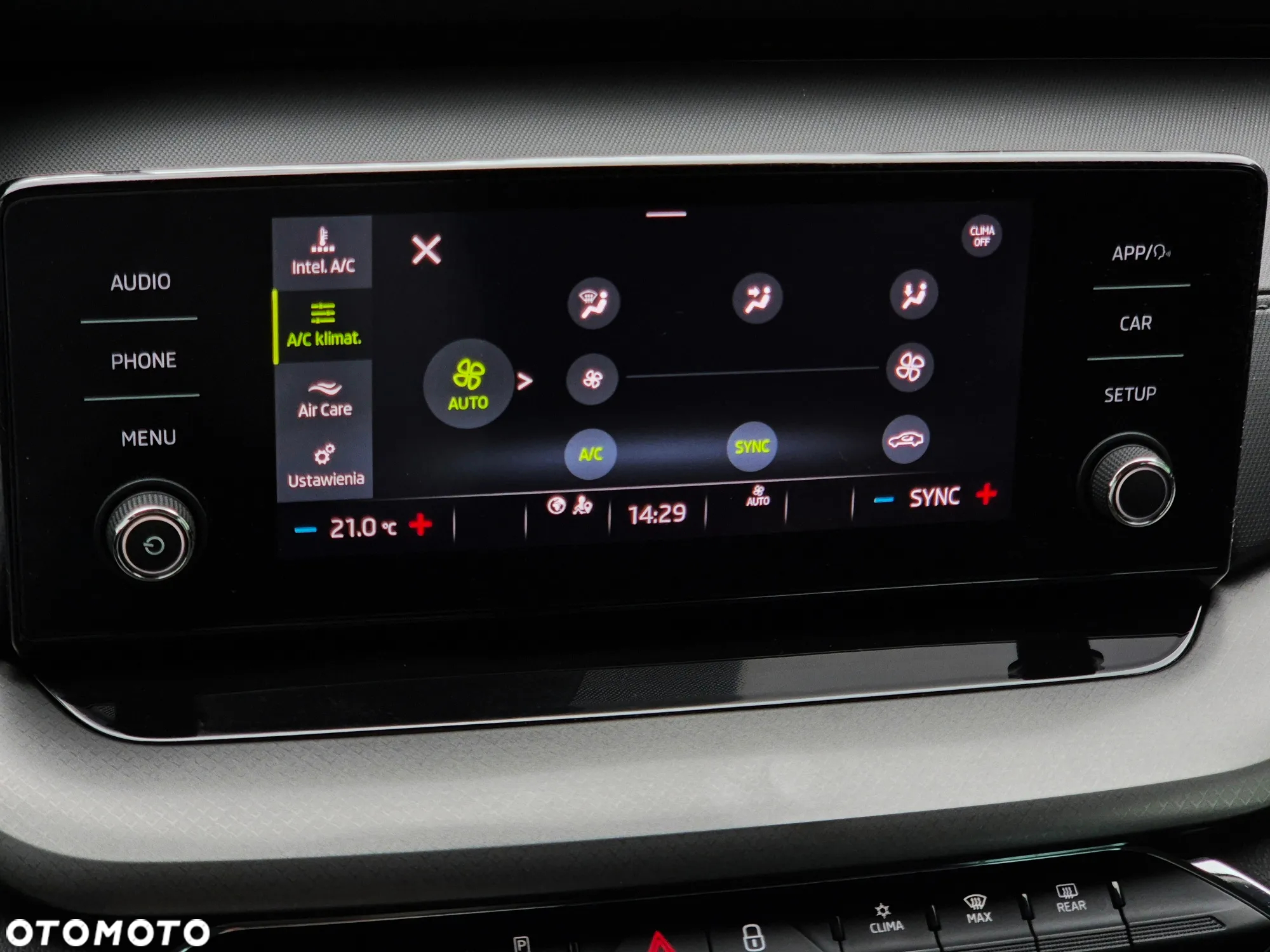 Skoda Octavia 1.5 TSI ACT Ambition - 25
