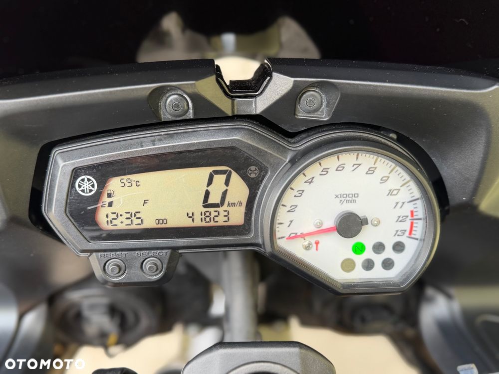 Yamaha FZ8 - 38