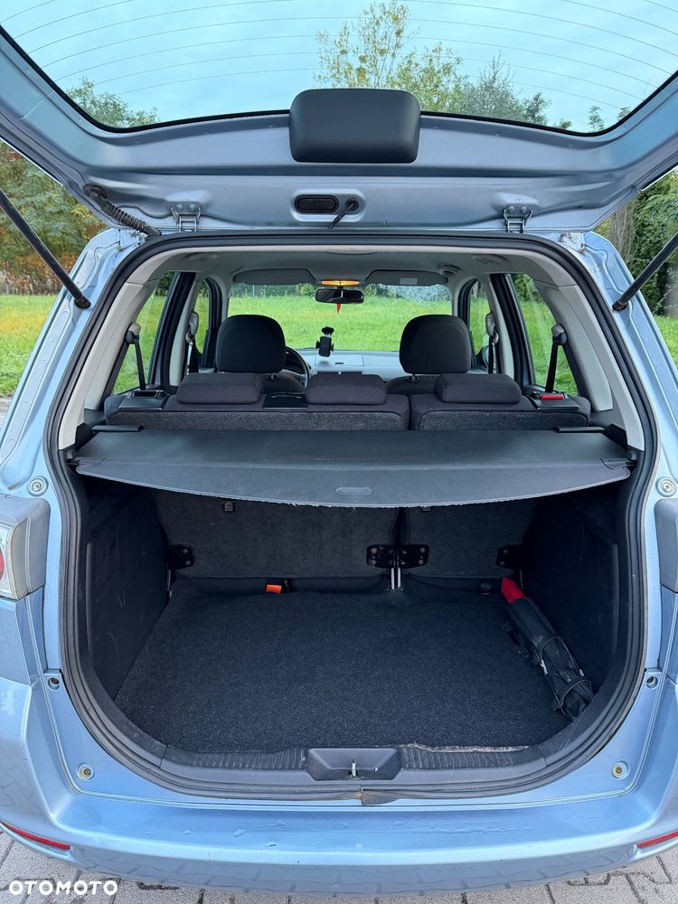 Mazda 2 - 17