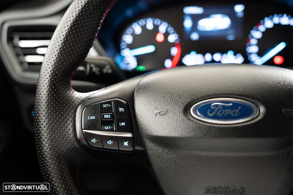 Ford Focus 1.0 EcoBoost MHEV ST-Line - 21
