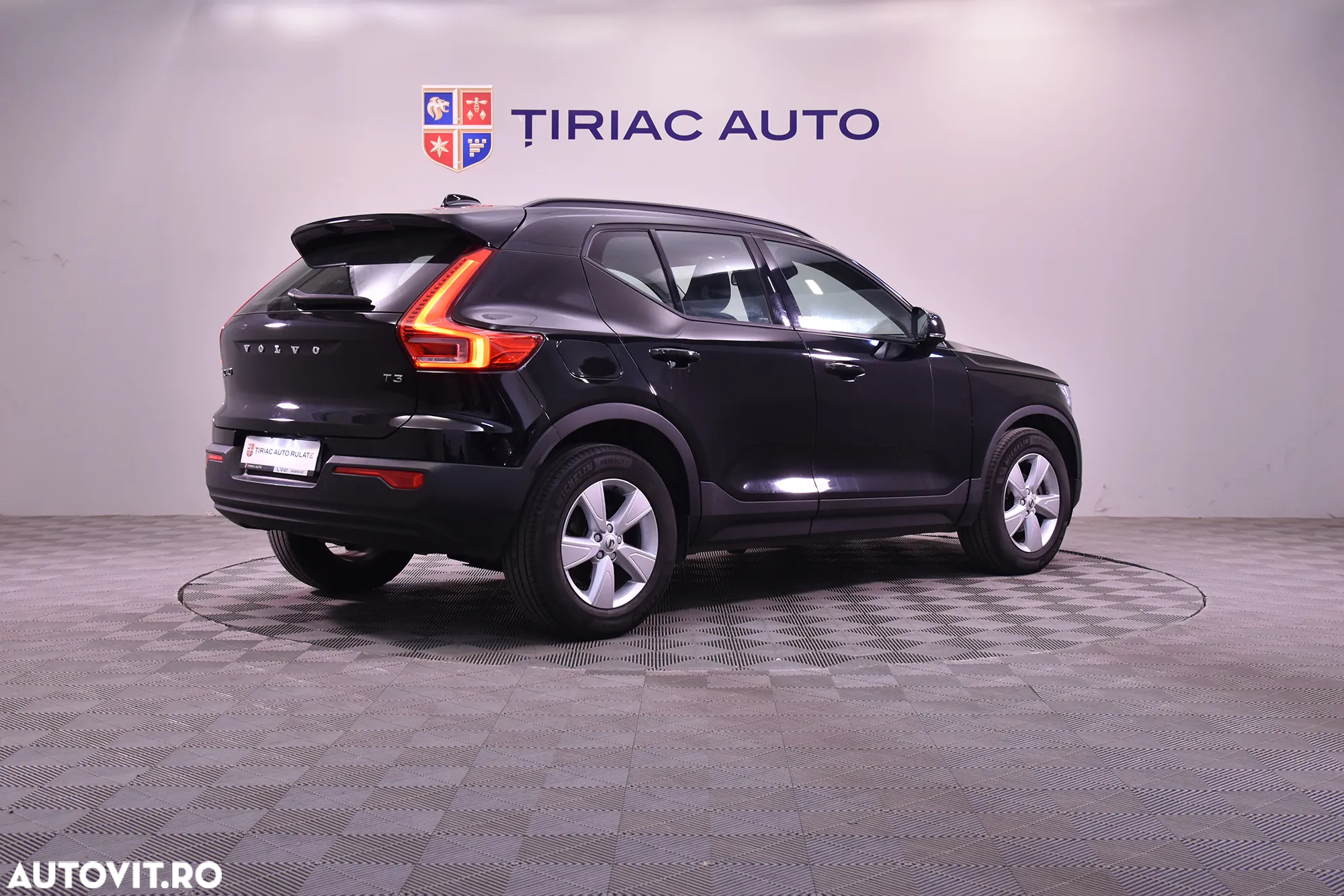 Volvo XC 40 - 5