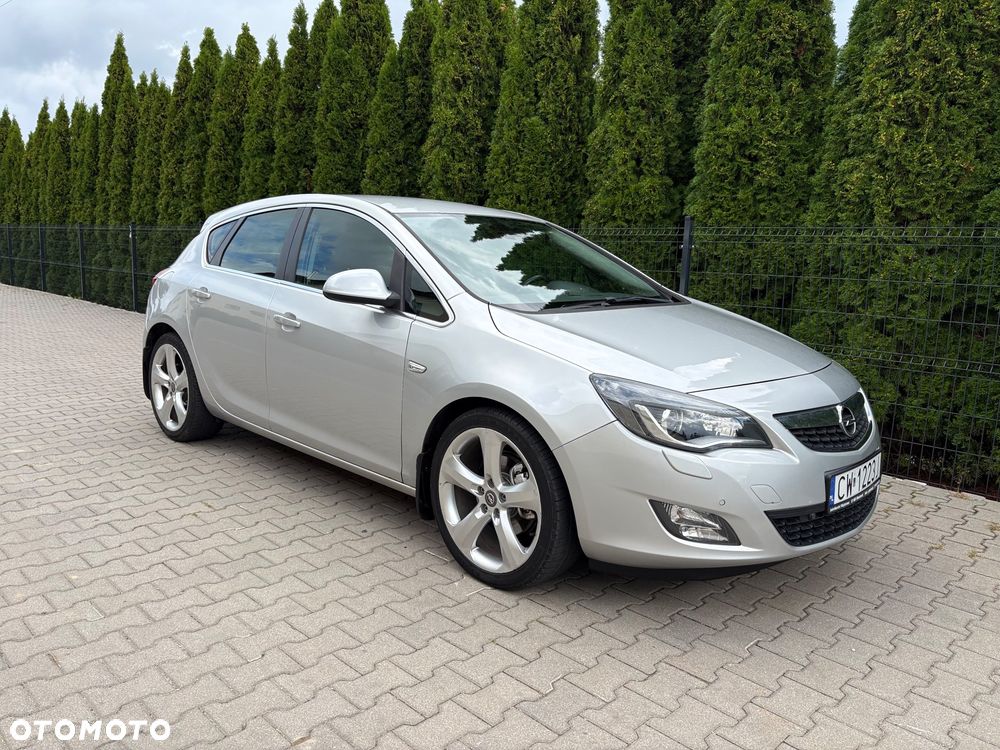 Opel Astra 1.6 T Sport - 1