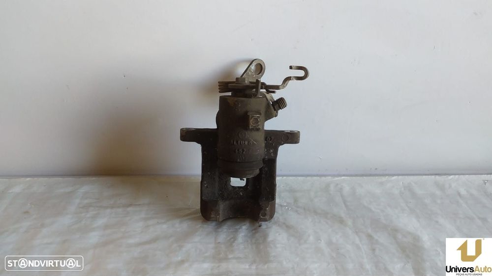 PINÇA TRAVÃO TRASEIRA DIREITA VOLKSWAGEN GOLF V 2007 -MOTOR BXE - 1