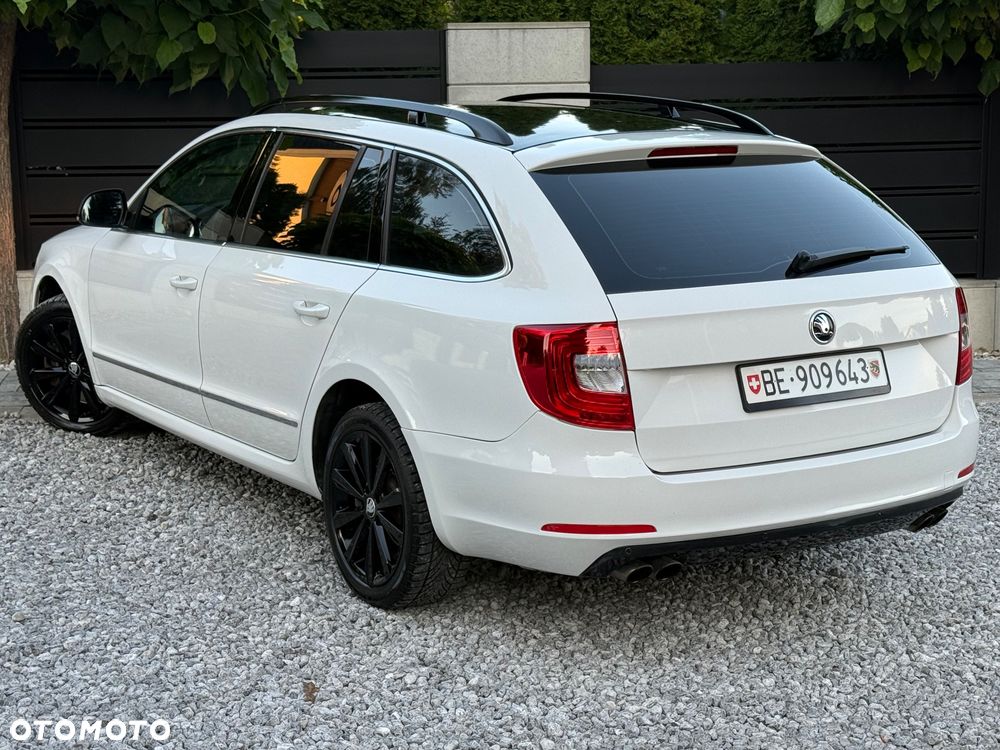 Skoda Superb 3.6 V6 4x4 DSG Elegance - 9