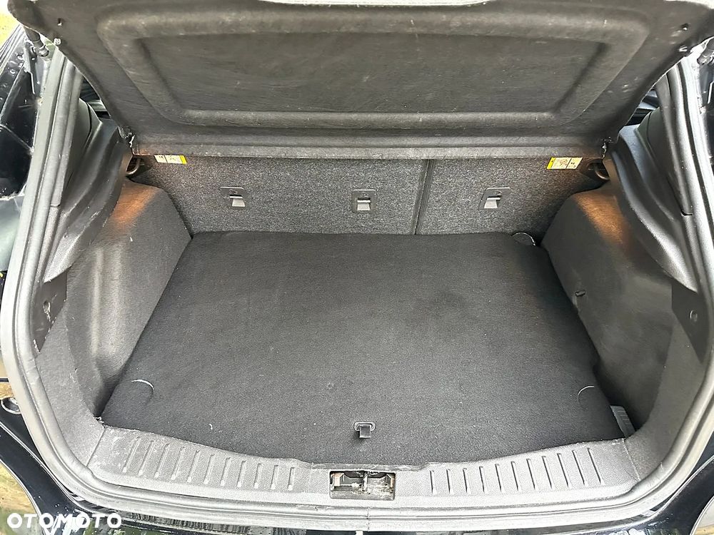 Ford Focus 2.0 EcoBoost ST - 11