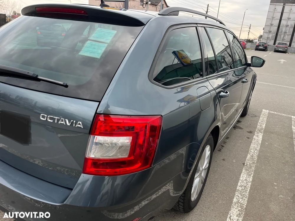 Skoda Octavia 2.0 TDI DSG Ambition - 3