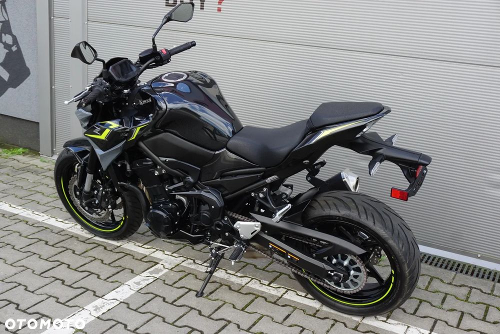 Kawasaki Z 900 - 13