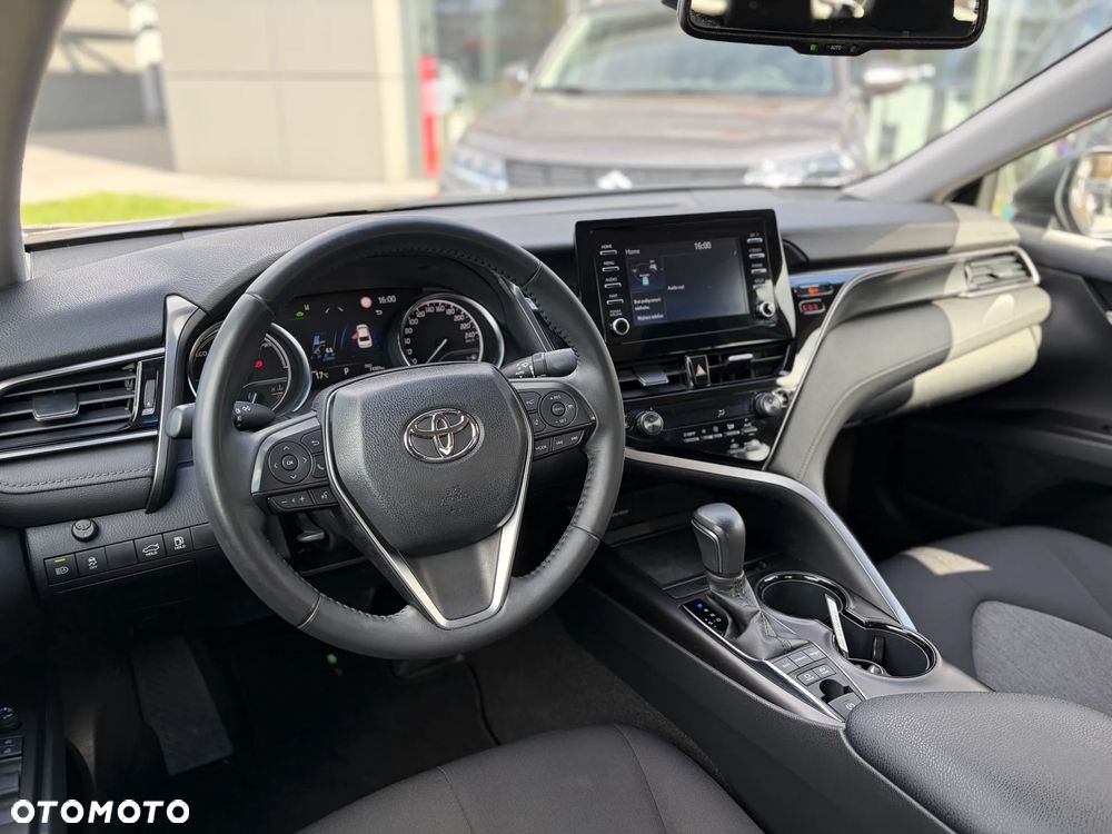 Toyota Camry 2.5 Hybrid Comfort CVT - 9