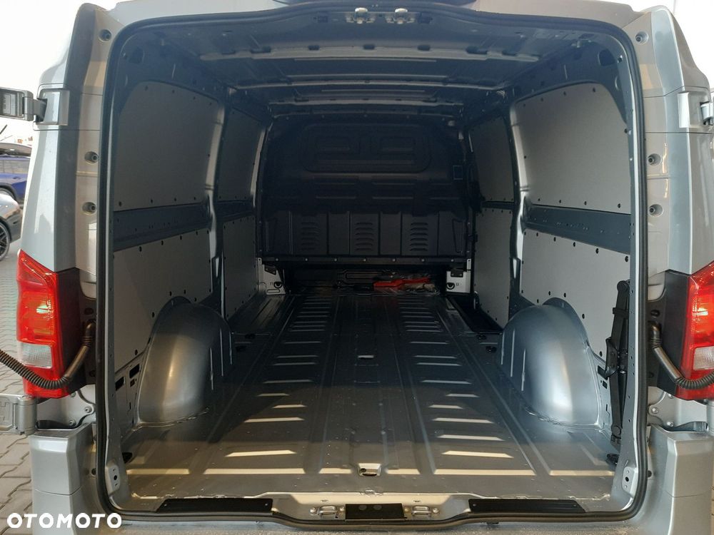 Mercedes-Benz vito 119 CDI KA OM654 - 13