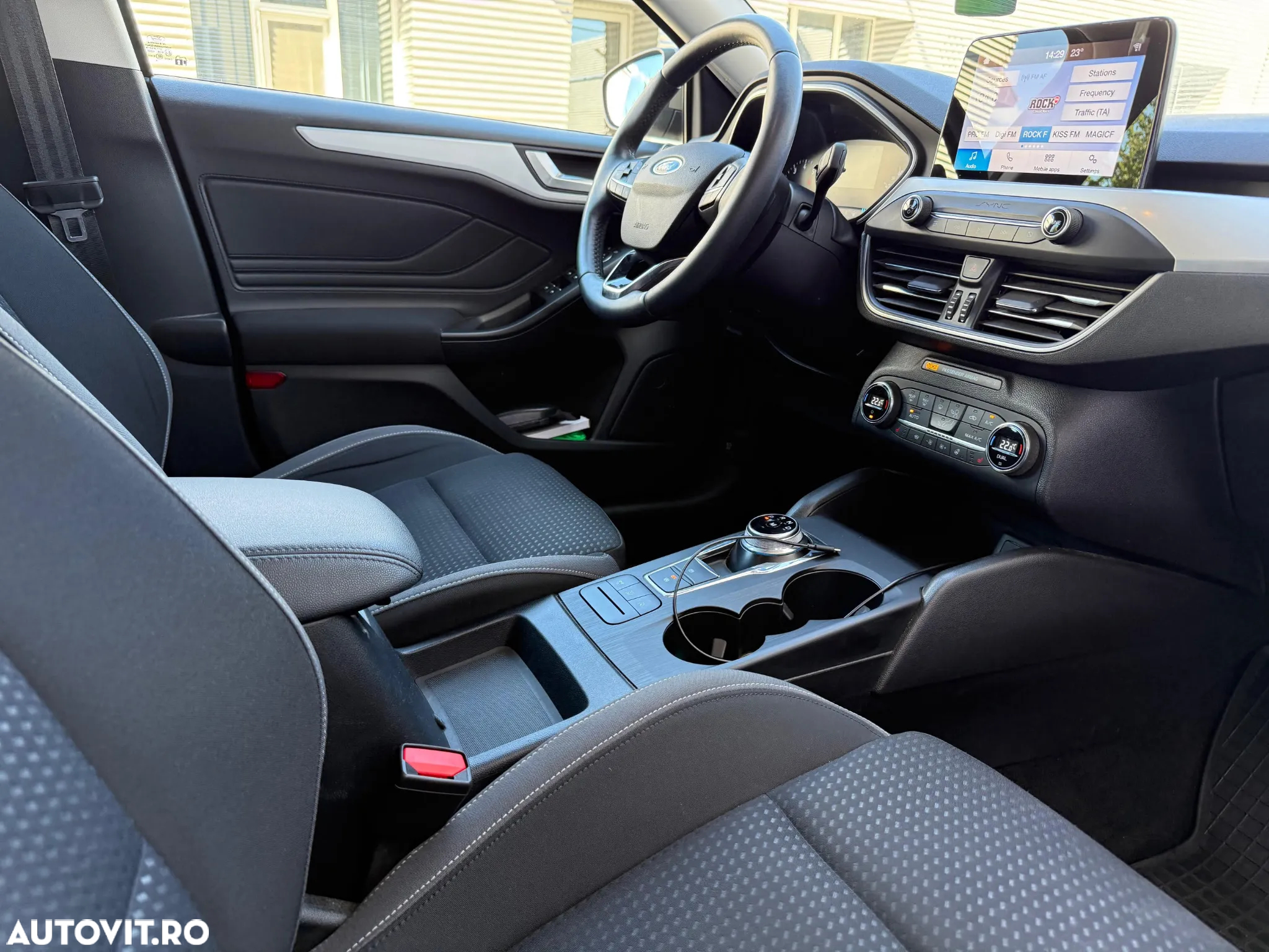 Ford Focus 1.0 EcoBoost Trend Edition - 9