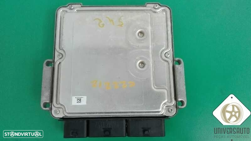 CENTRALINA MOTOR UCE DACIA DUSTER 2013 - 2