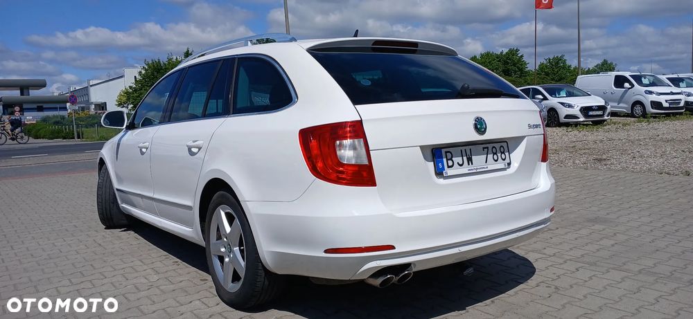 Skoda Superb 2.0 TDI PD Comfort - 5