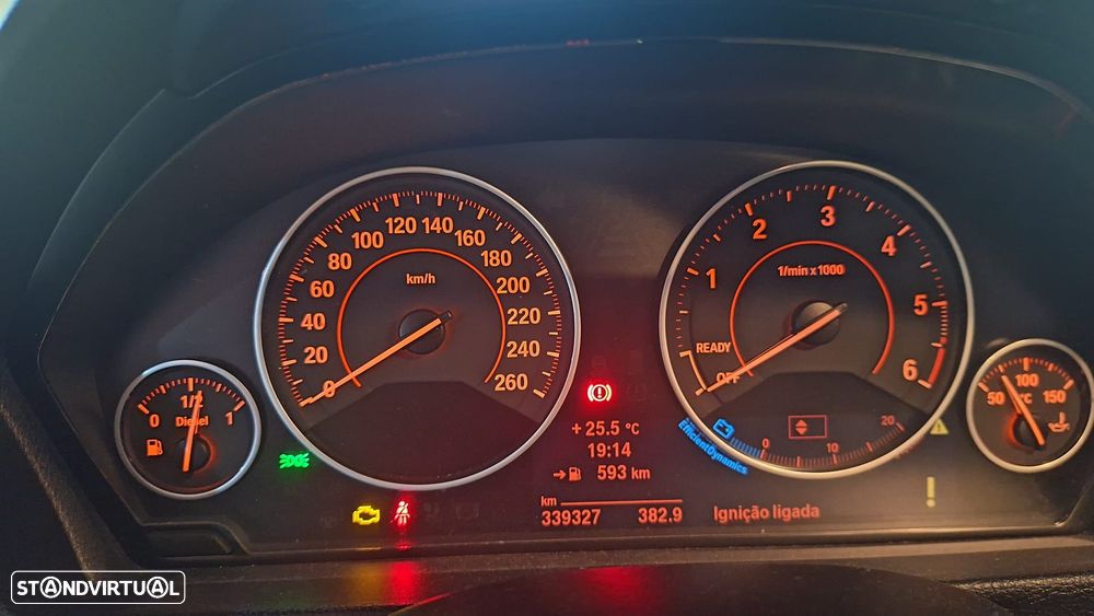 BMW 318 d Line Sport - 2