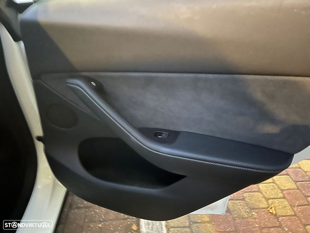 Tesla Model Y RWD - 29