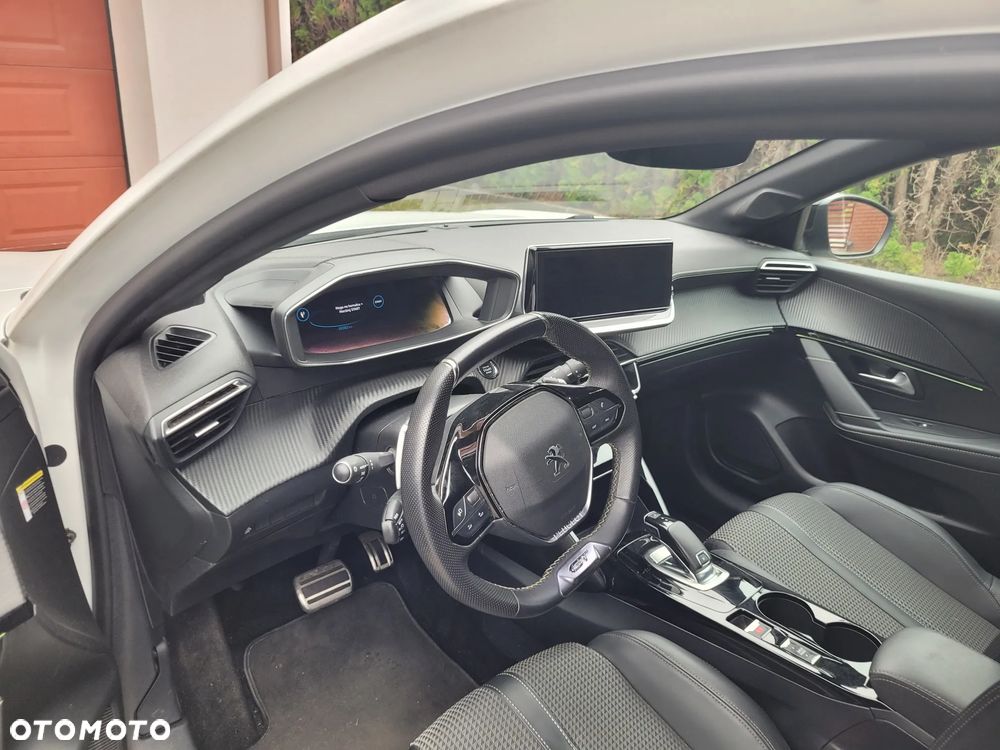 Peugeot 208 PureTech 100 EAT8 GT Pack - 6