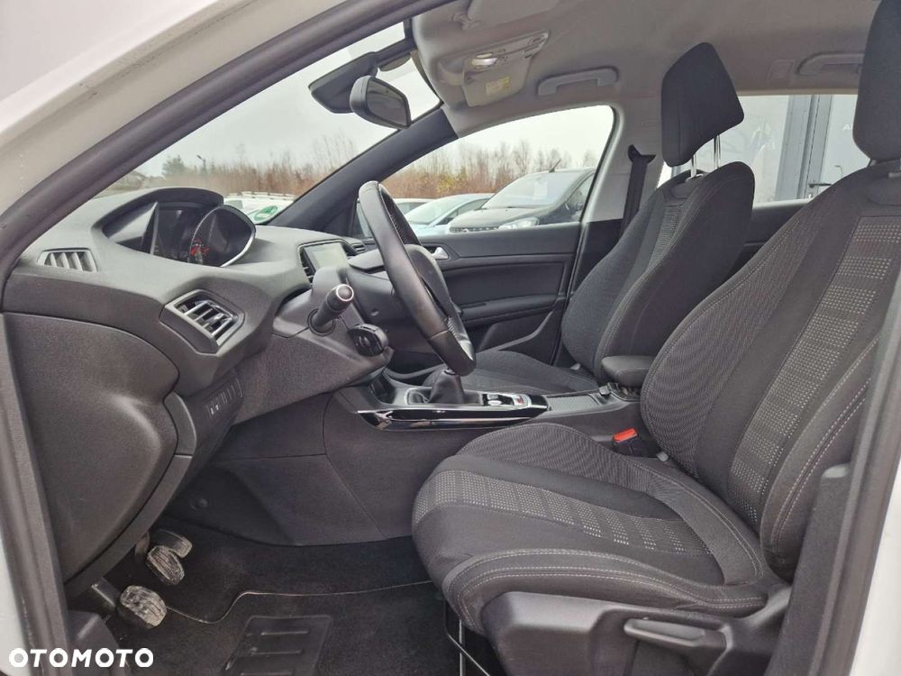 Peugeot 308 - 5