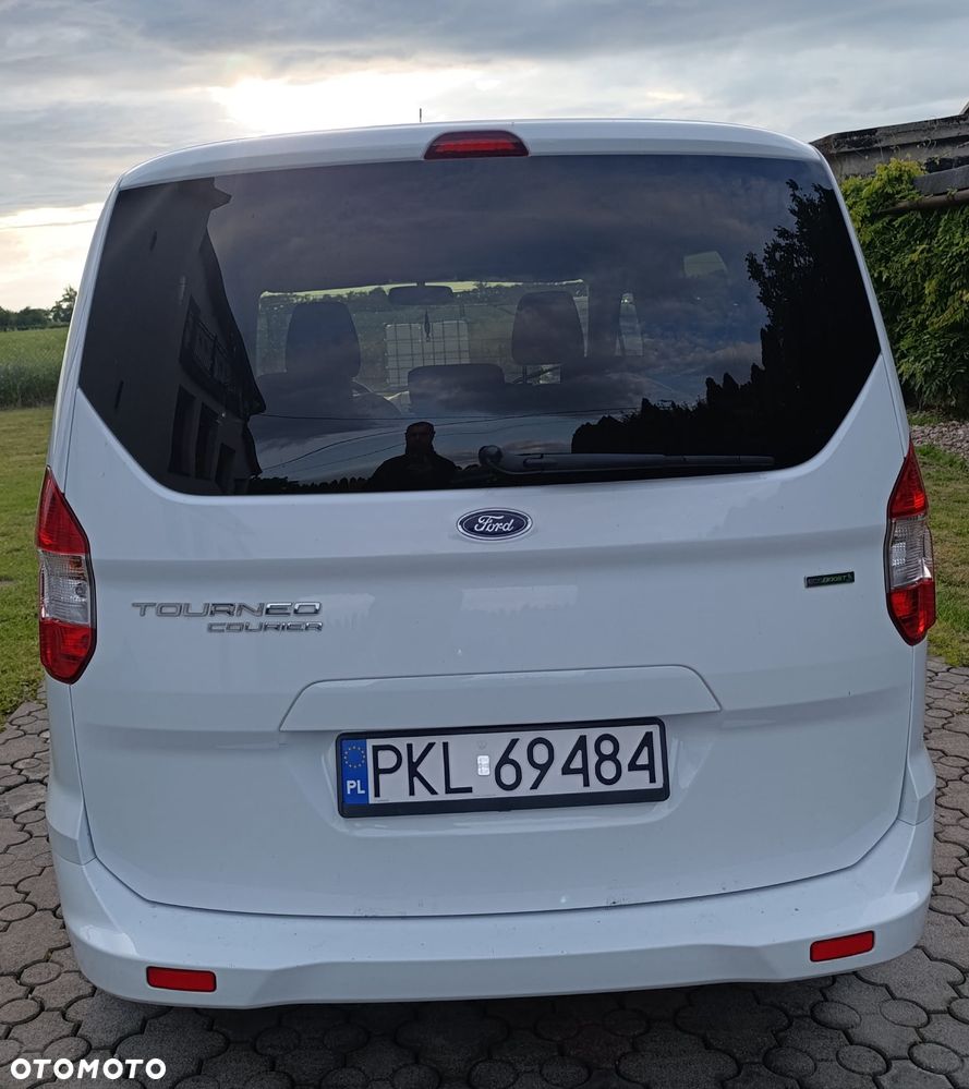 Ford Tourneo Courier 1.0 EcoBoost Ambiente - 6