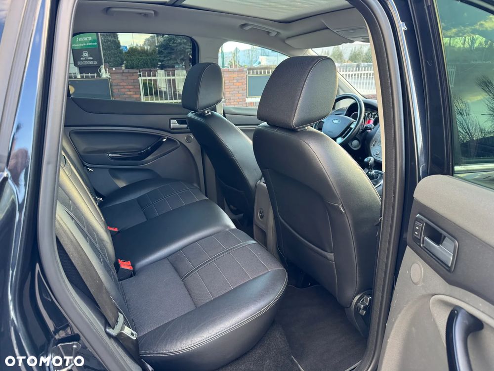 Ford Kuga 2.0 TDCi 4x4 Titanium - 35