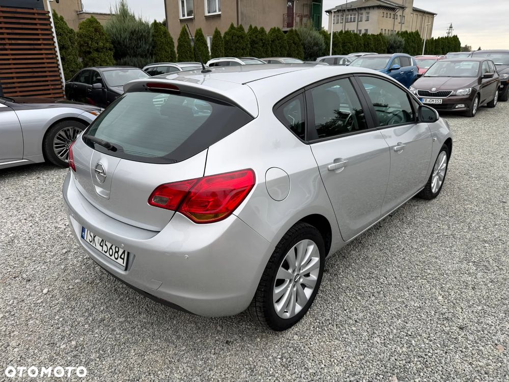 Opel Astra - 20