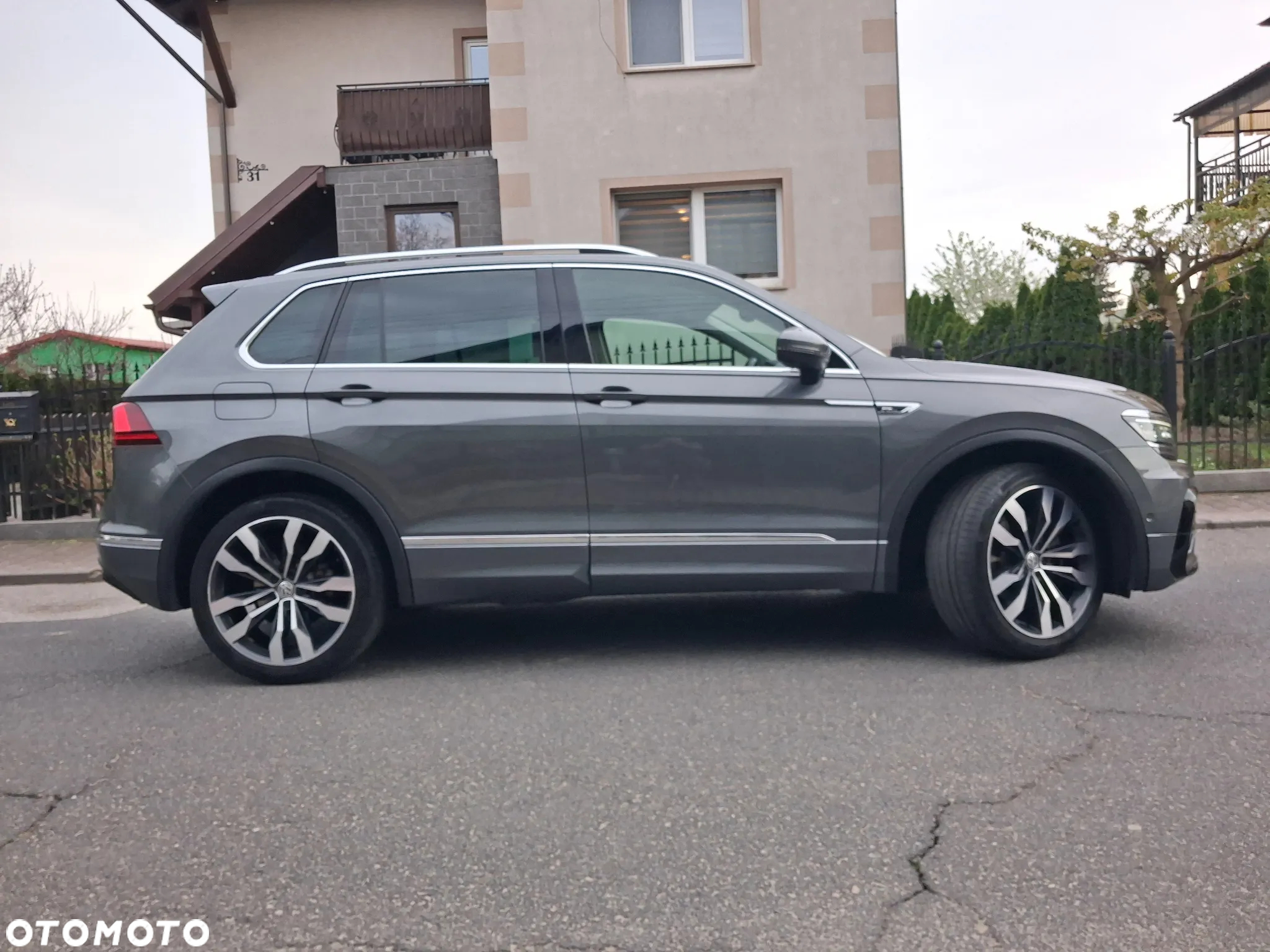 Volkswagen Tiguan - 5