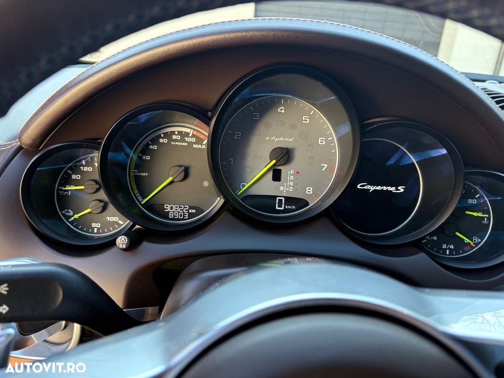 Porsche Cayenne S Hybrid Tiptronic S - 6