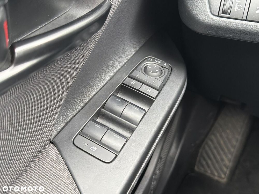 Toyota C-HR - 23