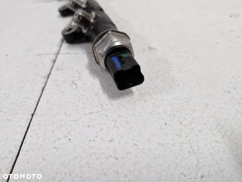 RENAULT MASTER III 3 LIFT 2.3 DCI LISTWA WTRYSKOWA CZUJNIK 175217543R - 6