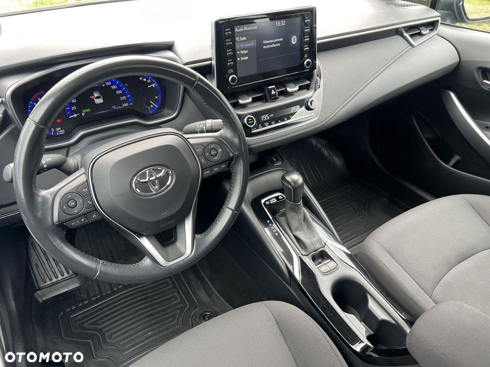 Toyota Corolla - 25