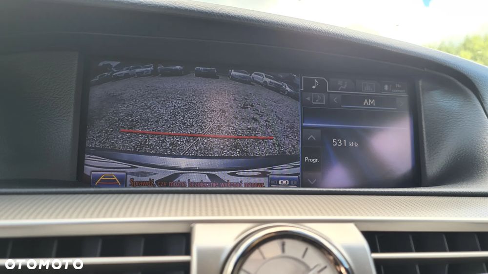 Lexus LS 600h F Sport - 25