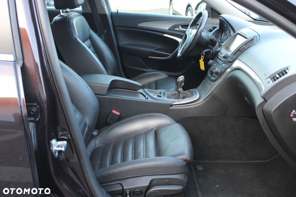 Opel Insignia - 31