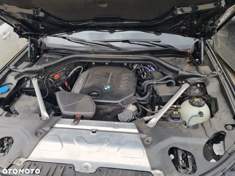 BMW X3 xDrive20d - 17