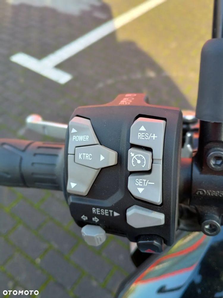 Kawasaki Versys 1000 - 8