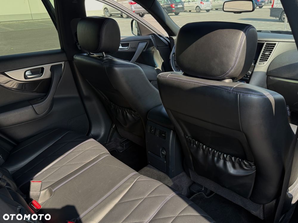 Infiniti QX70 3.0d S Premium - 11