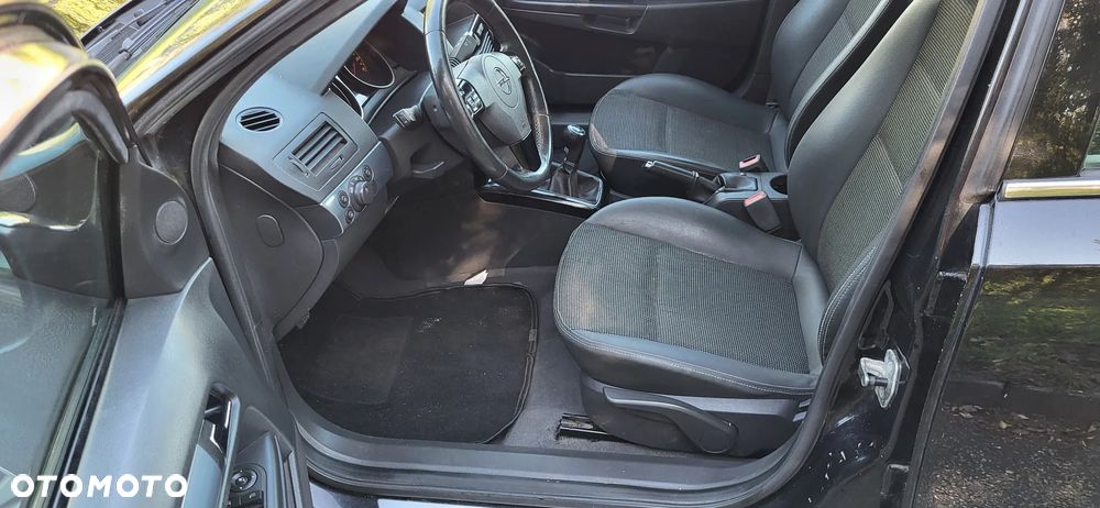 Opel Astra 1.6 Easytronic Cosmo - 14