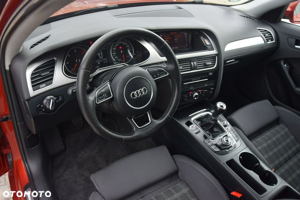 Audi A4 Avant 2.0 TDI Quattro - 37