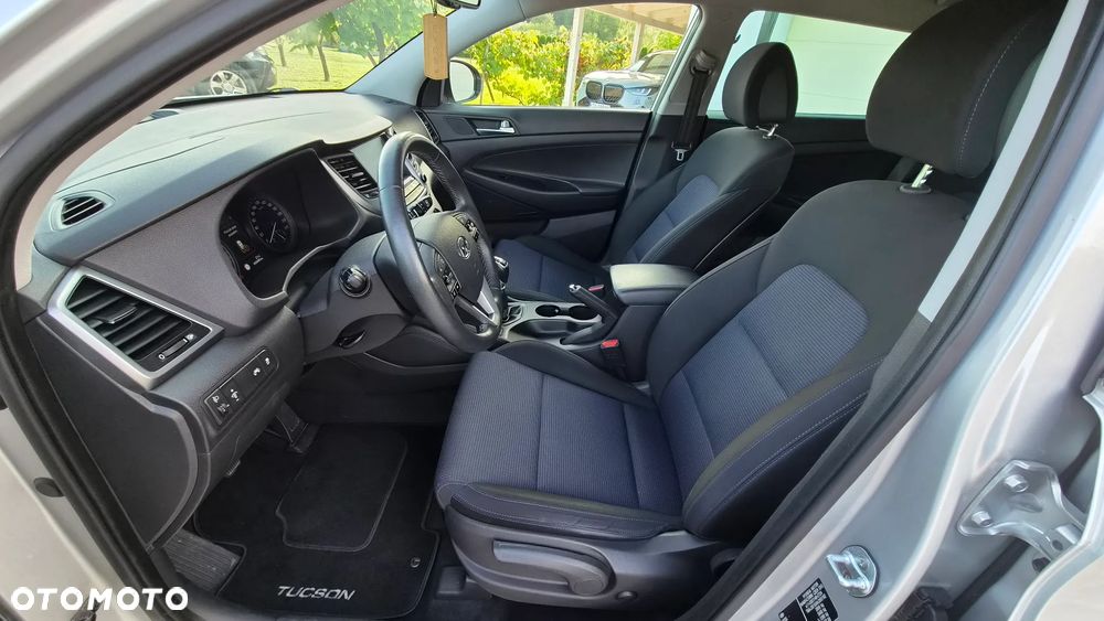 Hyundai Tucson 1.7 CRDI BlueDrive Style 2WD - 10