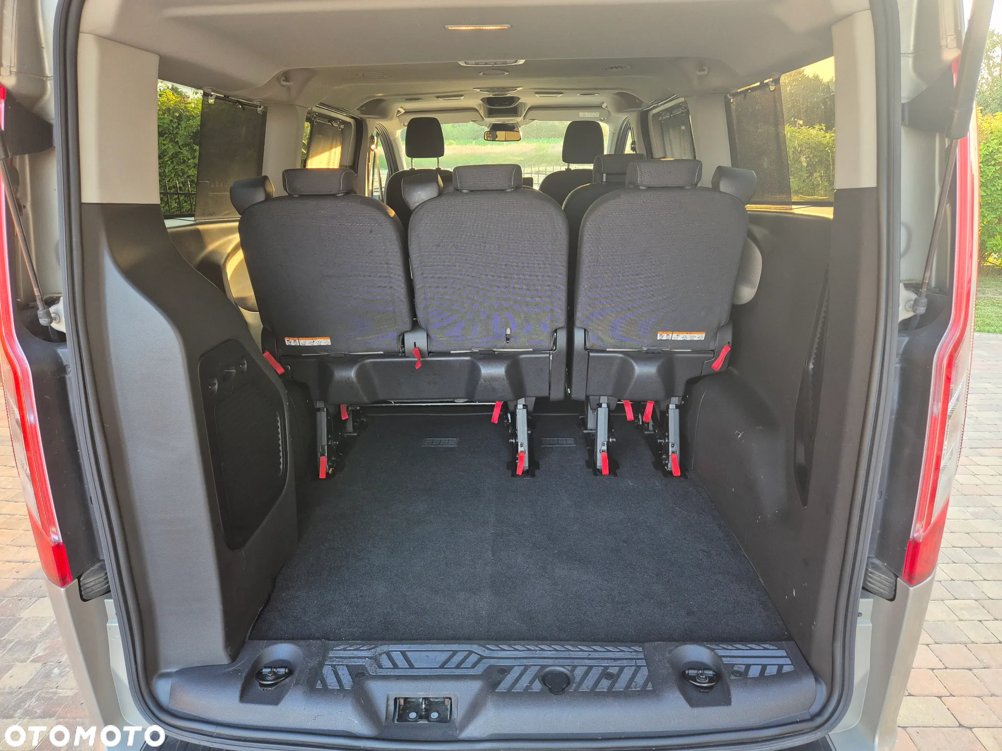 Ford Tourneo Custom - 6