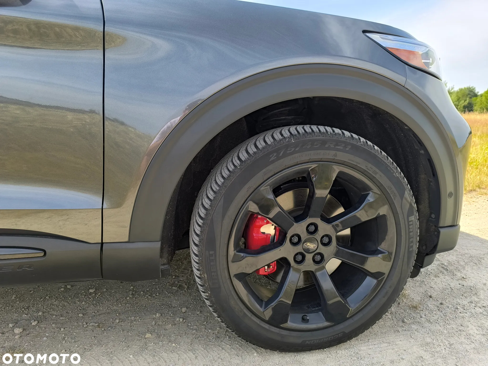 Ford Explorer - 7