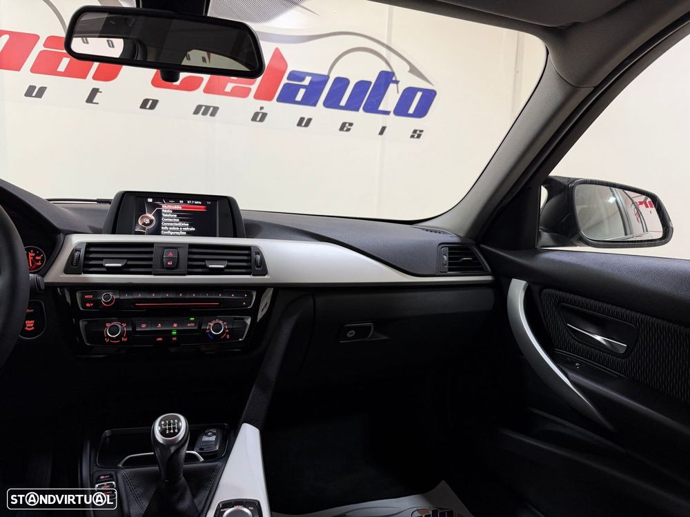 BMW 316 d Line Sport - 49