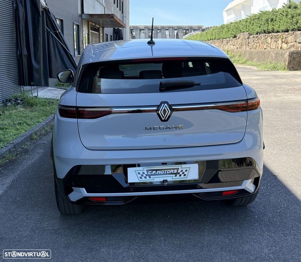 Renault Mégane E-Tech - 15