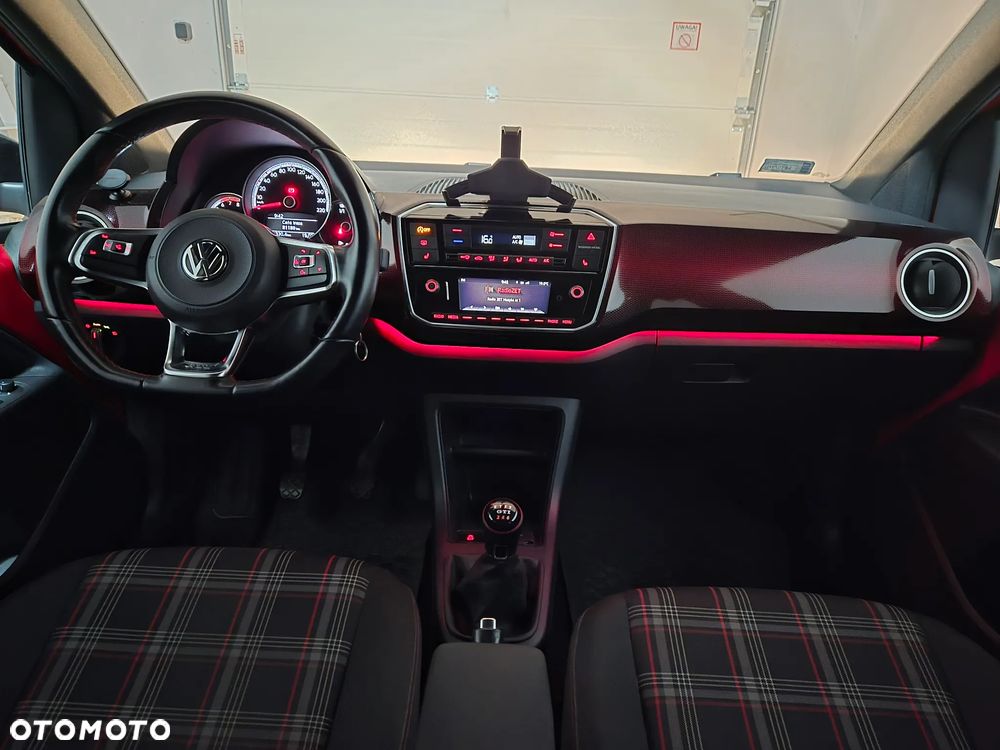 Volkswagen up! - 22