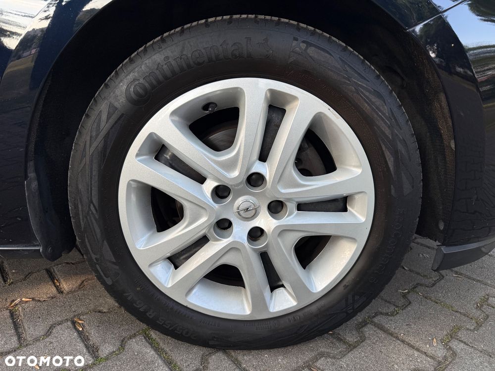Opel Astra - 16