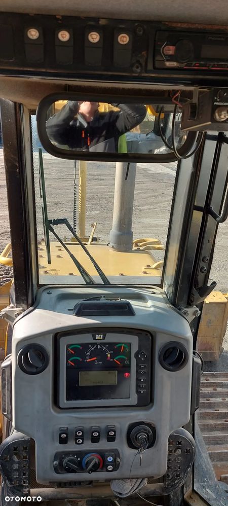 Caterpillar D6NLGP - 7
