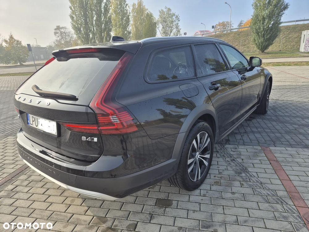 Volvo V90 Cross Country - 5