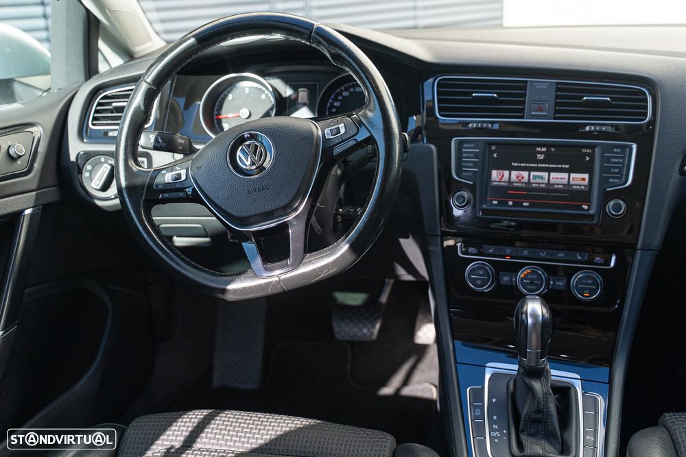 VW Golf Variant 1.6 TDi Trendline DSG - 12