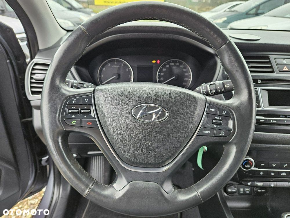 Hyundai i20 - 16