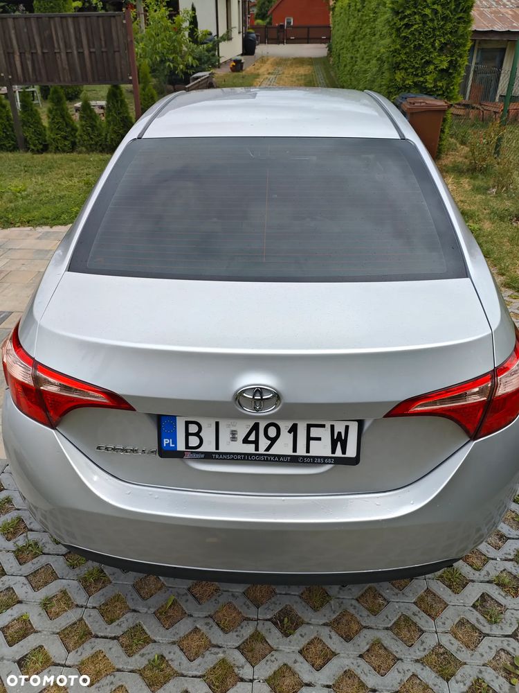Toyota Corolla - 9