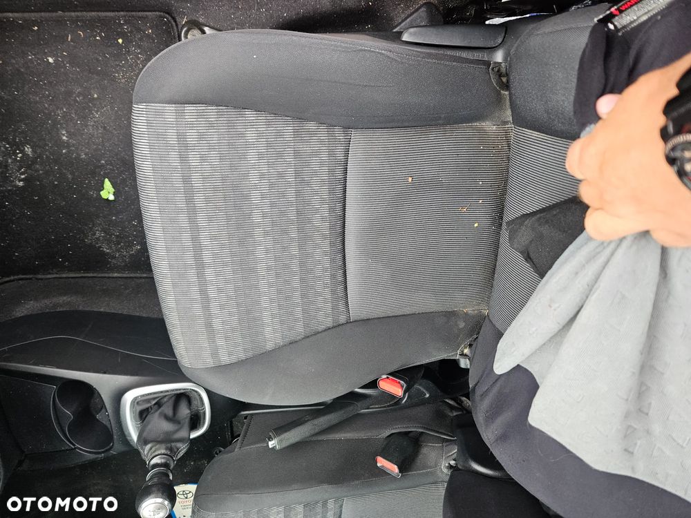 Toyota Yaris - 20